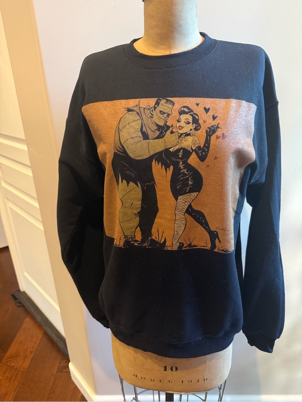 Crewneck Sweatshirt with Brown Graphic Panel - Halloween